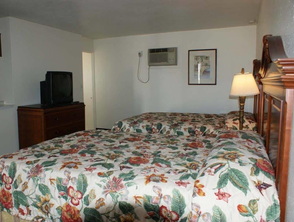 Thatcher Hwy Express Inn And Suites מראה חיצוני תמונה